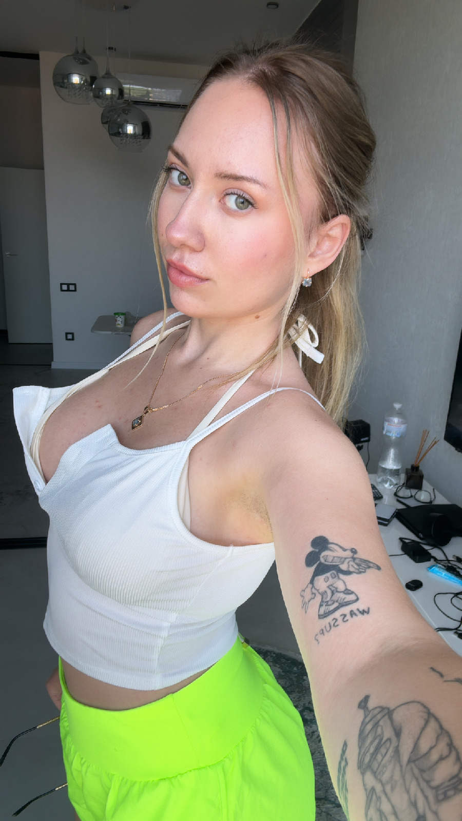 KateV in her underwear in Oslo