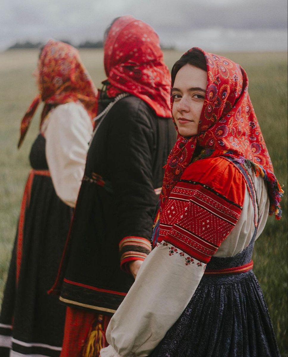 Women in Slavic costumes in Oslo