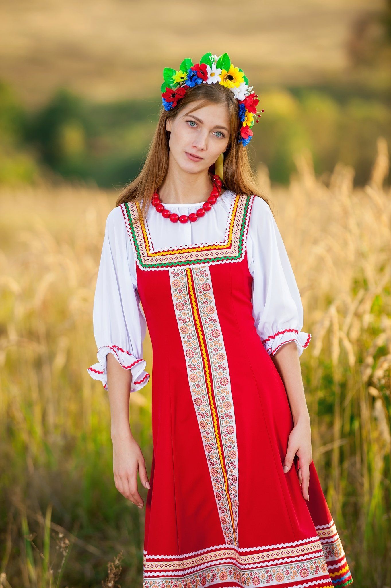 Women in Slavic costumes in Oslo